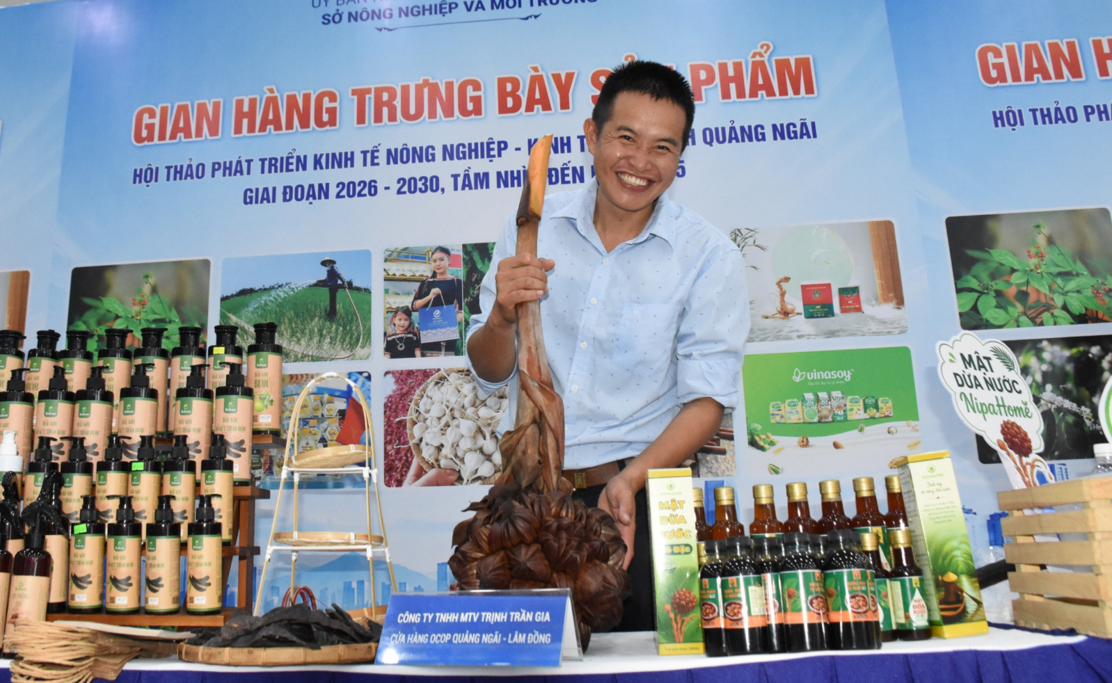 160 sản phẩm OCOP Quảng Ngãi “trình làng” bên lề hội thảo kinh tế nông nghiệp, kinh tế biển 160 sản phẩm OCOP Quảng Ngãi “trình làng” bên lề hội thảo kinh tế nông nghiệp, kinh tế biển