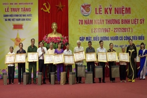 phong lao dong thuong binh xa hoi huyen my duc ha noi hoan thanh xuat sac ke hoach cong tac nam 2017
