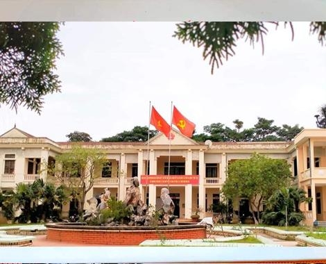 huyen ba vi ha noi mat tran to quoc xa son da gop phan xay dung dia phuong doi moi va phat trien