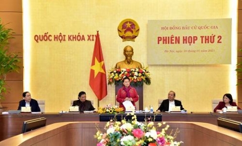 khan truong hoan thien cac van ban tien hanh cac cong viec chuan bi cho cuoc bau cu