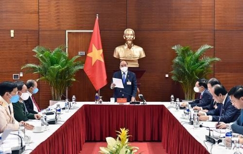 thu tuong nguyen xuan phuc chu tri hop khan ung pho dich covid 19