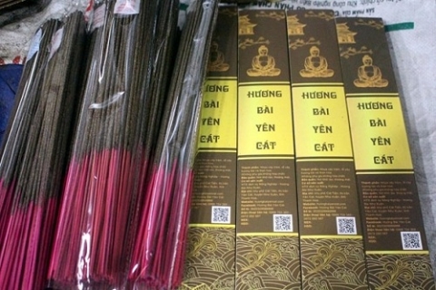 lang lam huong truyen thong yen cat cua dan toc tho hoi ha vao vu tet
