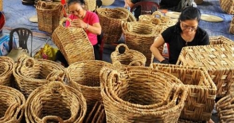 hang thu cong my nghe huong toi gia tri ben vung