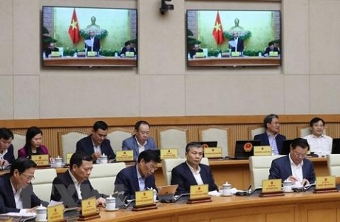 chinh phu yeu cau cach ly nguoi ve tu vung dich va di qua vung dich