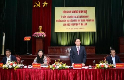 bi thu thanh uy ha noi vuong dinh hue den tham va lam viec voi huyen uy gia lam
