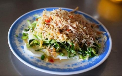 banh beo bi binh duong mon dac san tu ganh hang rong
