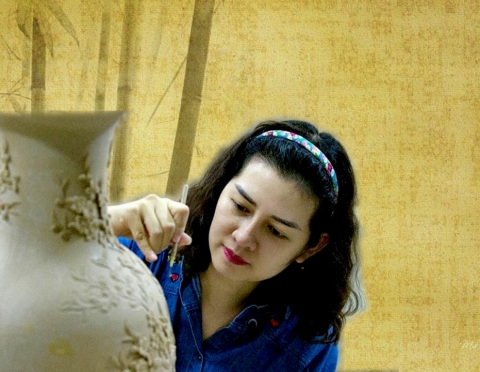 nghe nhan vu nhu quynh dua hoi tho duong dai vao gom su tam linh
