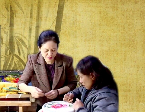 nghe nhan nguyen thuy dao thoi hon lan toa tinh yeu voi nghe theu tranh