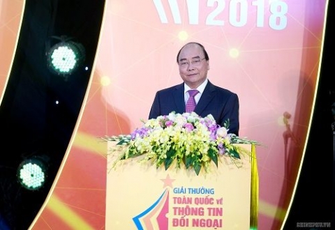 thu tuong nguyen xuan phuc du le trao giai thuong toan quoc ve thong tin doi ngoai 2018