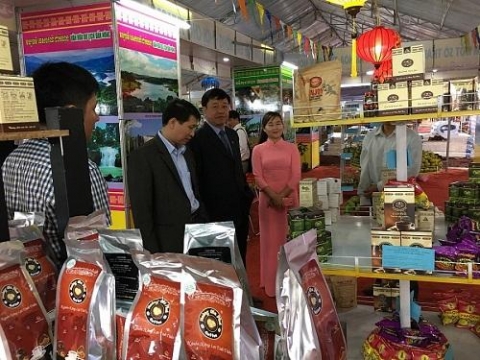 dak nong ket noi cung cau san pham cong nghiep nong thon tieu bieu va ocop