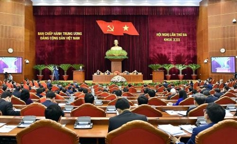 trung uong xem xet noi dung xay dung quy che lam viec cua cac co quan lanh dao dang
