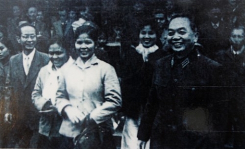 nghe si uu tu vu kim dung voi khat vong cong hien