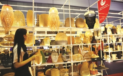 hoi thao truc tuyen xuat khau hang thu cong my nghe cung amazon dua san pham ra the gioi thoi covid 19