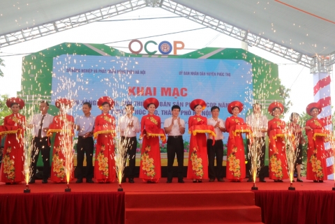 khai mac tuan hang tu van gioi thieu san pham ocop tp ha noi nam 2022 tai huyen phuc tho