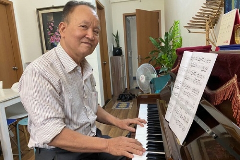 nhac si quoc tuan dung di gan gui va than thien