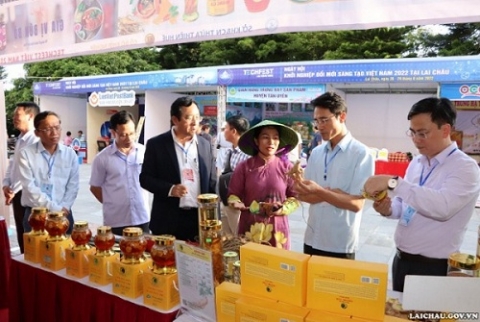 lai chau 50 gian hang trung bay va gioi thieu cac du an khoi nghiep sang tao san pham cong nghe