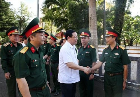 pho thu tuong vuong dinh hue lam viec voi binh doan 15 16