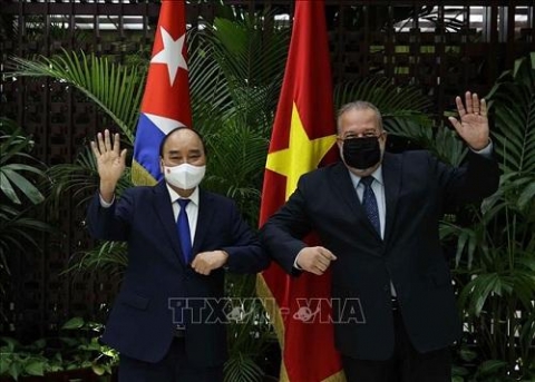 chu tich nuoc nguyen xuan phuc hoi kien thu tuong cuba manuel marrero cruz