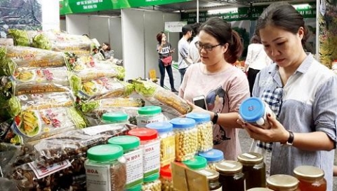 tuan hang trai cay nong san cac tinh tp tai ha noi 2020 ket noi san xuat kich cau tieu dung