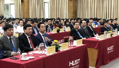 truong dai hoc bach khoa ha noi don 7200 sinh vien