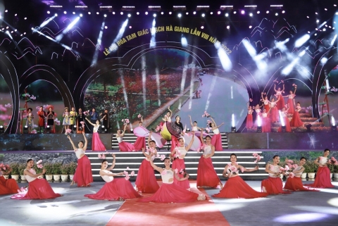 ron rang suc song cao nguyen da tai le hoi hoa tam giac mach nam 2022
