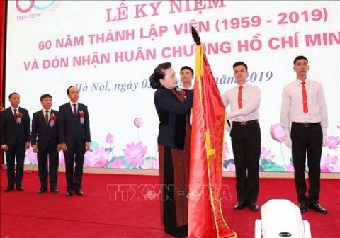 chu tich quoc hoi du le ky niem 60 nam thanh lap vien khoa hoc thuy loi