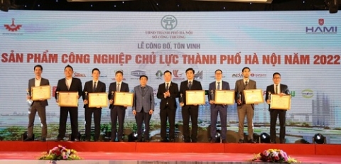 ha noi to chuc le cong bo ton vinh 33 san pham cong nghiep chu luc nam 2022