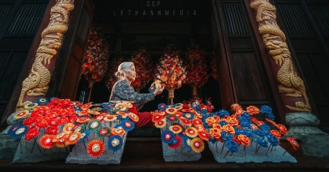 lang hoa giay thanh tien di san 300 nam ruc ro sac xuan