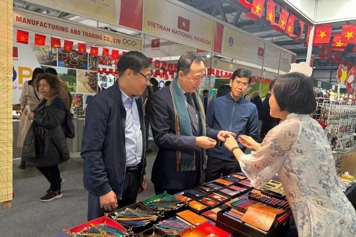 Để bán được giá, mỗi sản phẩm OCOP cần được "thổi hồn" Để bán được giá, mỗi sản phẩm OCOP cần được "thổi hồn"