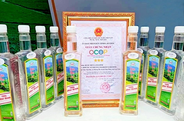 Nhiều sản phẩm OCOP tỉnh Lai Châu được bày bán tại các siêu thị
