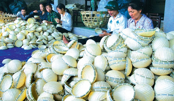 Các sản phẩm của làng nghề mây tre đan Tăng Tiến ngày càng phong phú