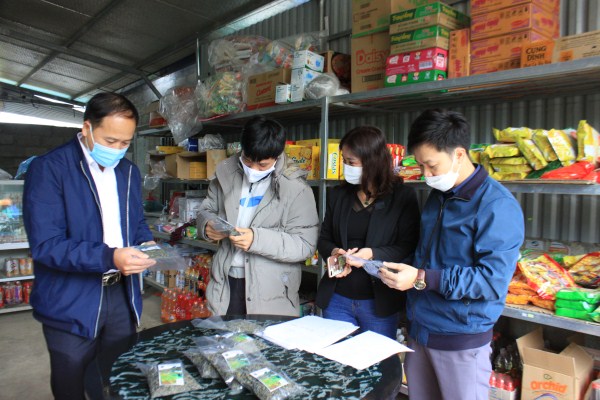 Kểm tra, hỗ trợ sản phẩm OCOP huyện Quảng Hòa (Ảnh TL)