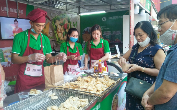 Hội chợ OCOP Quảng Ninh - Hè 2021 thu hút đông đảo khách tham quan mua sắm