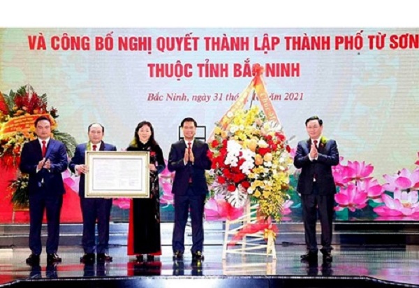 Nghị quyết của Ủy ban Thường vụ Quốc hội về thành lập TP Từ Sơn thuộc tỉnh Bắc Ninh cho Đảng bộ, chính quyền và nhân dân TP Từ Sơn.