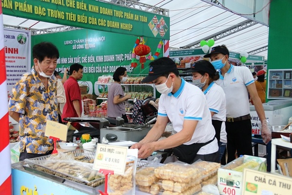 Hơn 150 gian hàng tham dự Hội chợ nông sản thực phẩm an toàn thành phố Hà Nội năm 2022 (Ảnh: minh họa)