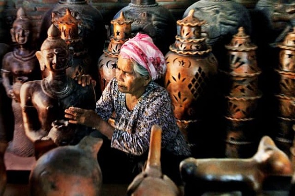 người Chăm Ninh Thuận sở hữu những sản phẩm gốm thủ công tuyệt đẹp