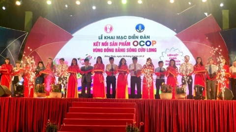 ha noi dang dien ra tuan hang trai cay nong san cac tinh thanh pho