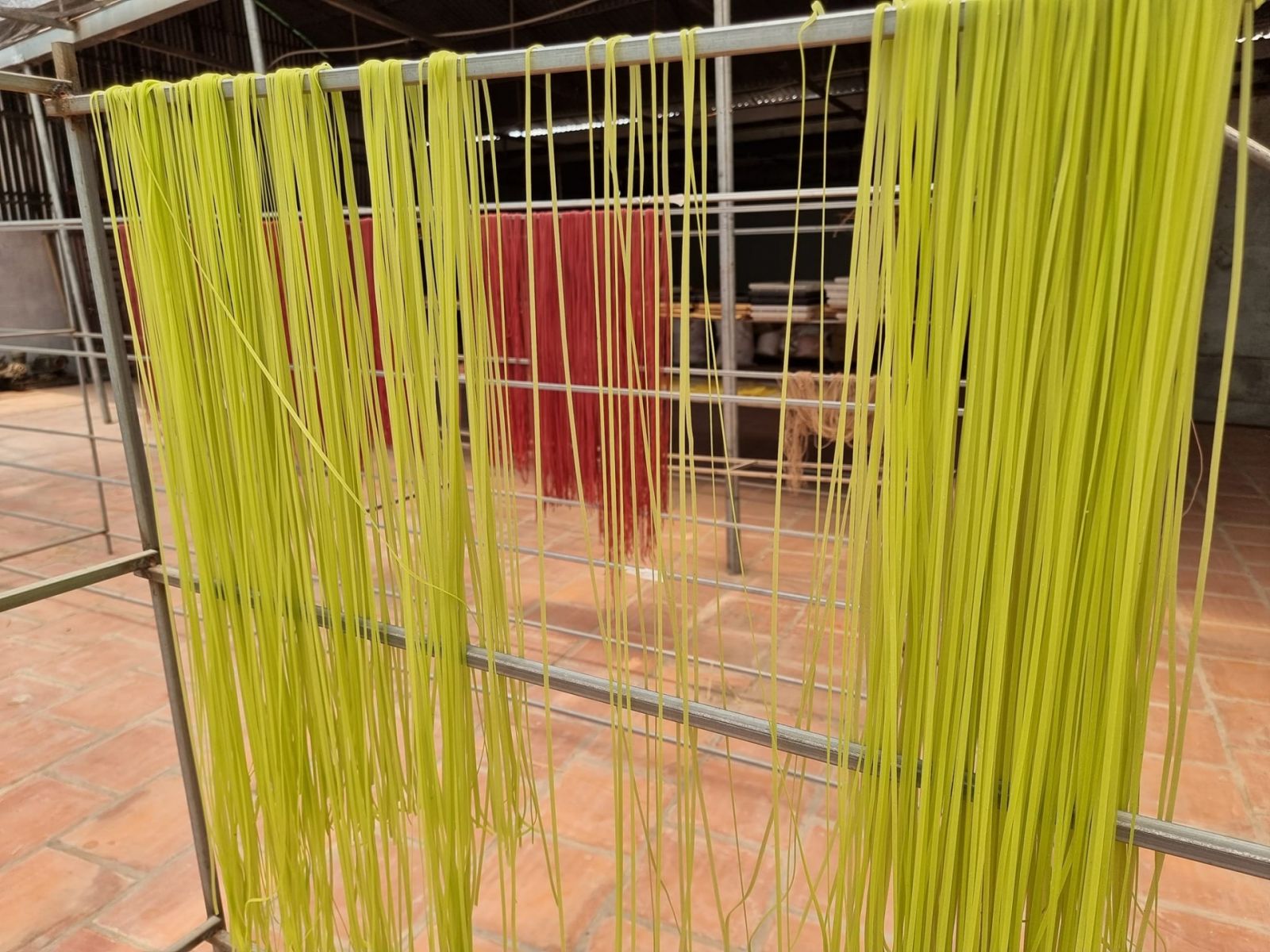 HTX Nông nghiệp Sông Hồng - Hưởng ứng “sống xanh” với ống hút rau củ