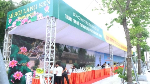nhieu san pham ocop cua cac tinh duoc trung bay tai le hoi lang sen