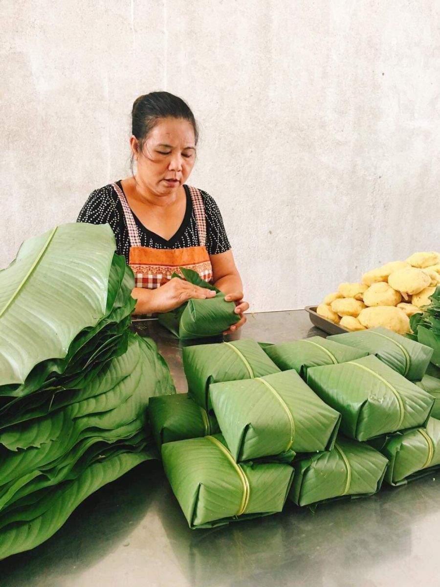 Bà Nguyễn Bích Liên, một người làm bánh chưng Bờ Đậu có tiếng